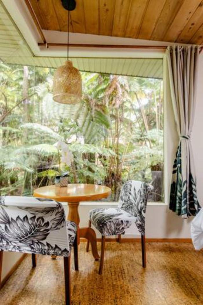 Hale Kumu La'au- A'a Lodge *
